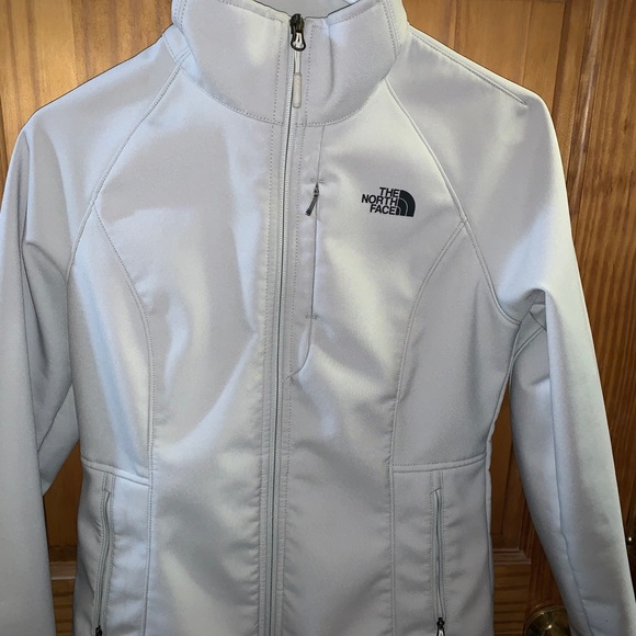 The North Face Women’s Apex Biconic 2 Jacket - Picture 2 of 2